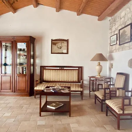 Flavia Farm stay *