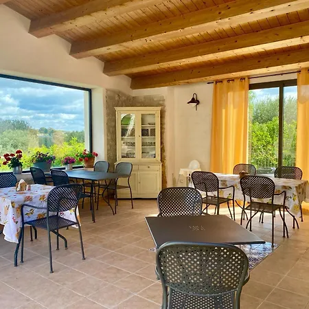 Flavia Farm stay