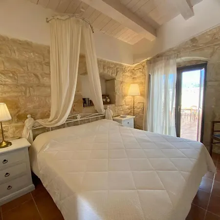 Flavia * Casa Serrafiori